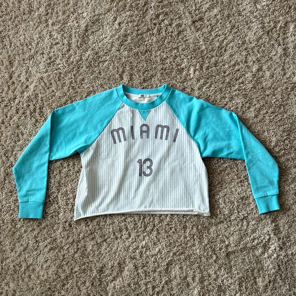 Like new Bandy Button sweatshirt